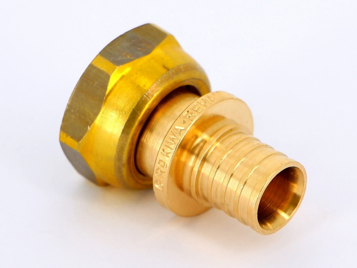 Соединитель надвижной с накидной гайкой 16(2,2) х 1/2