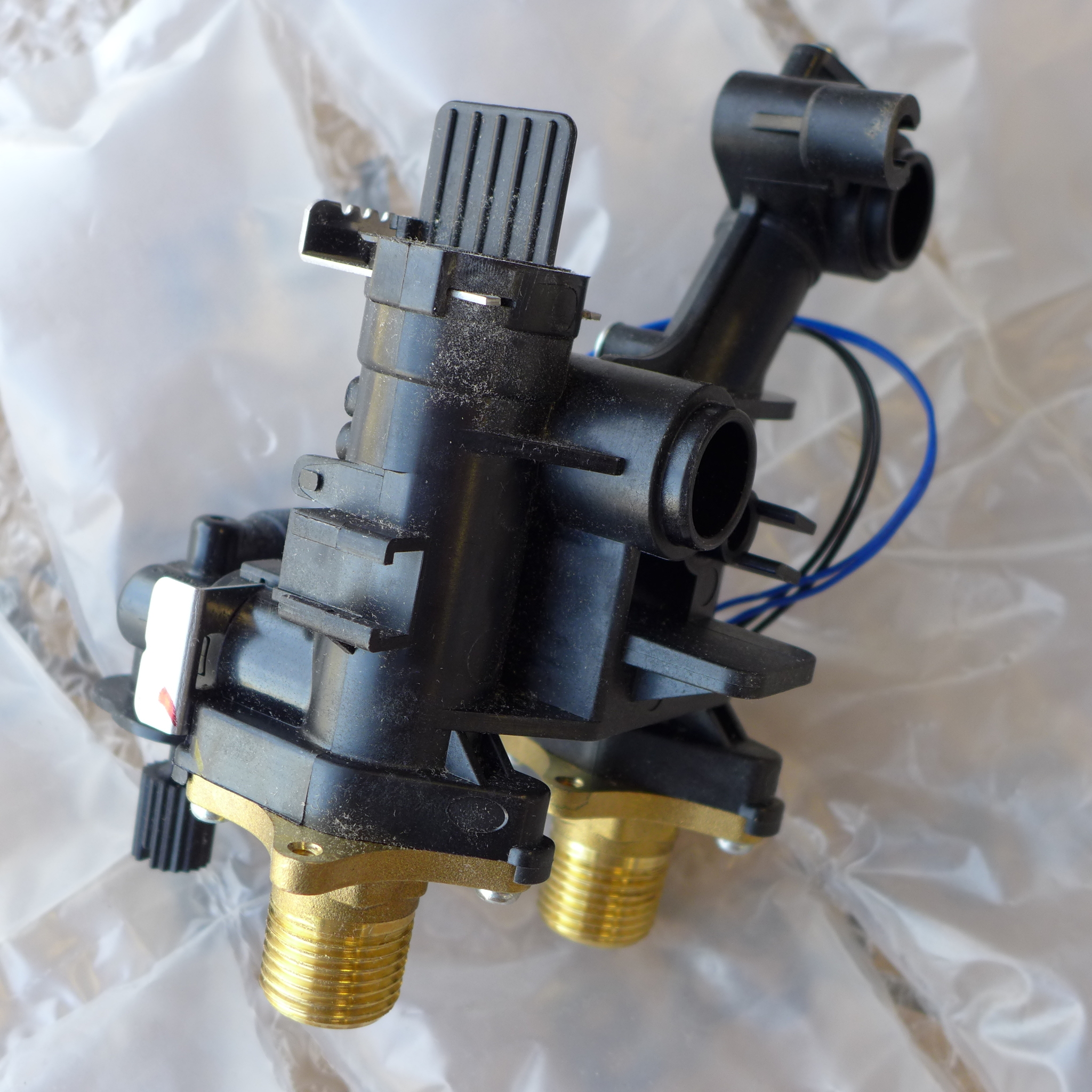 Гидрогруппа ГВС с датчиком температуры и датчиком протока ГВС DELUXE C ALL 30023508A